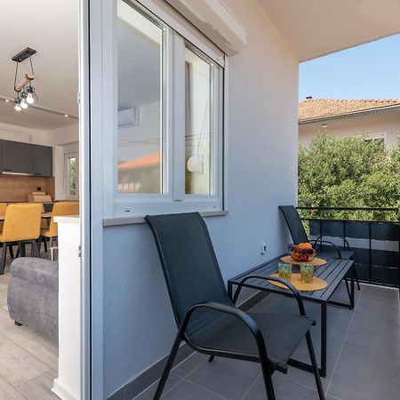 Apartman Galeb โตรกีร์ ภายนอก รูปภาพ