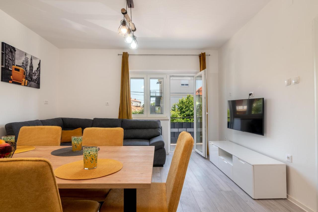 Apartman Galeb โตรกีร์ ภายนอก รูปภาพ
