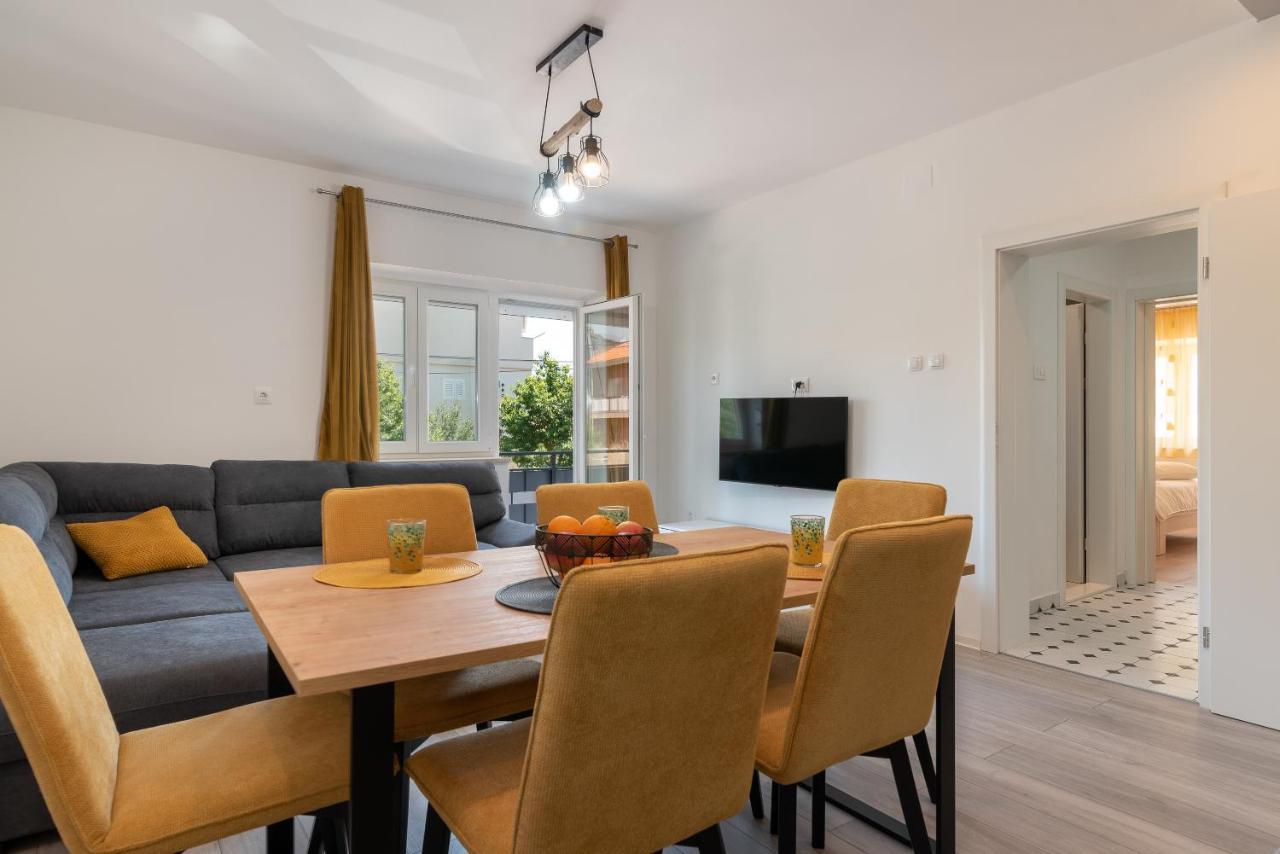 Apartman Galeb โตรกีร์ ภายนอก รูปภาพ