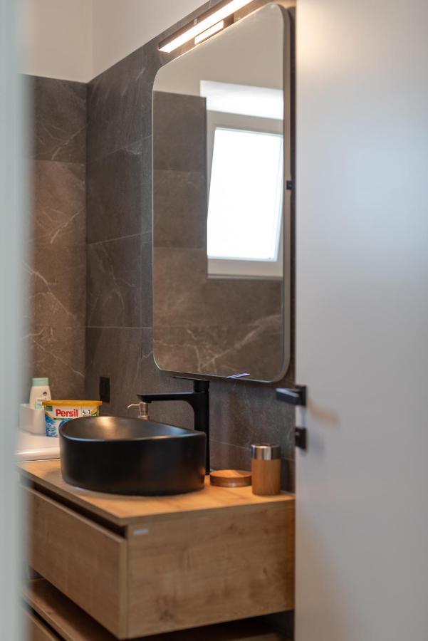 Apartman Galeb โตรกีร์ ภายนอก รูปภาพ