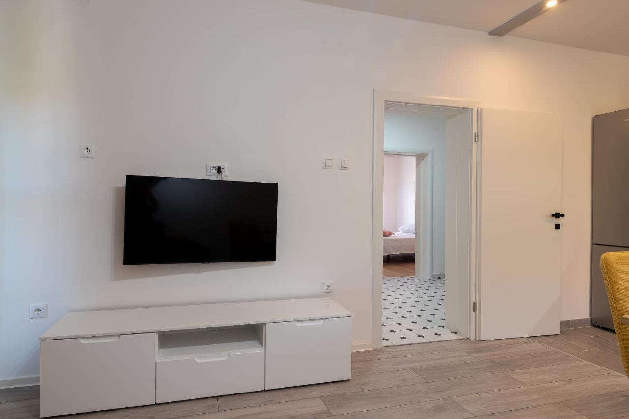 Apartman Galeb โตรกีร์ ภายนอก รูปภาพ