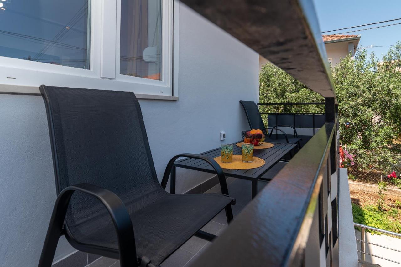 Apartman Galeb โตรกีร์ ภายนอก รูปภาพ