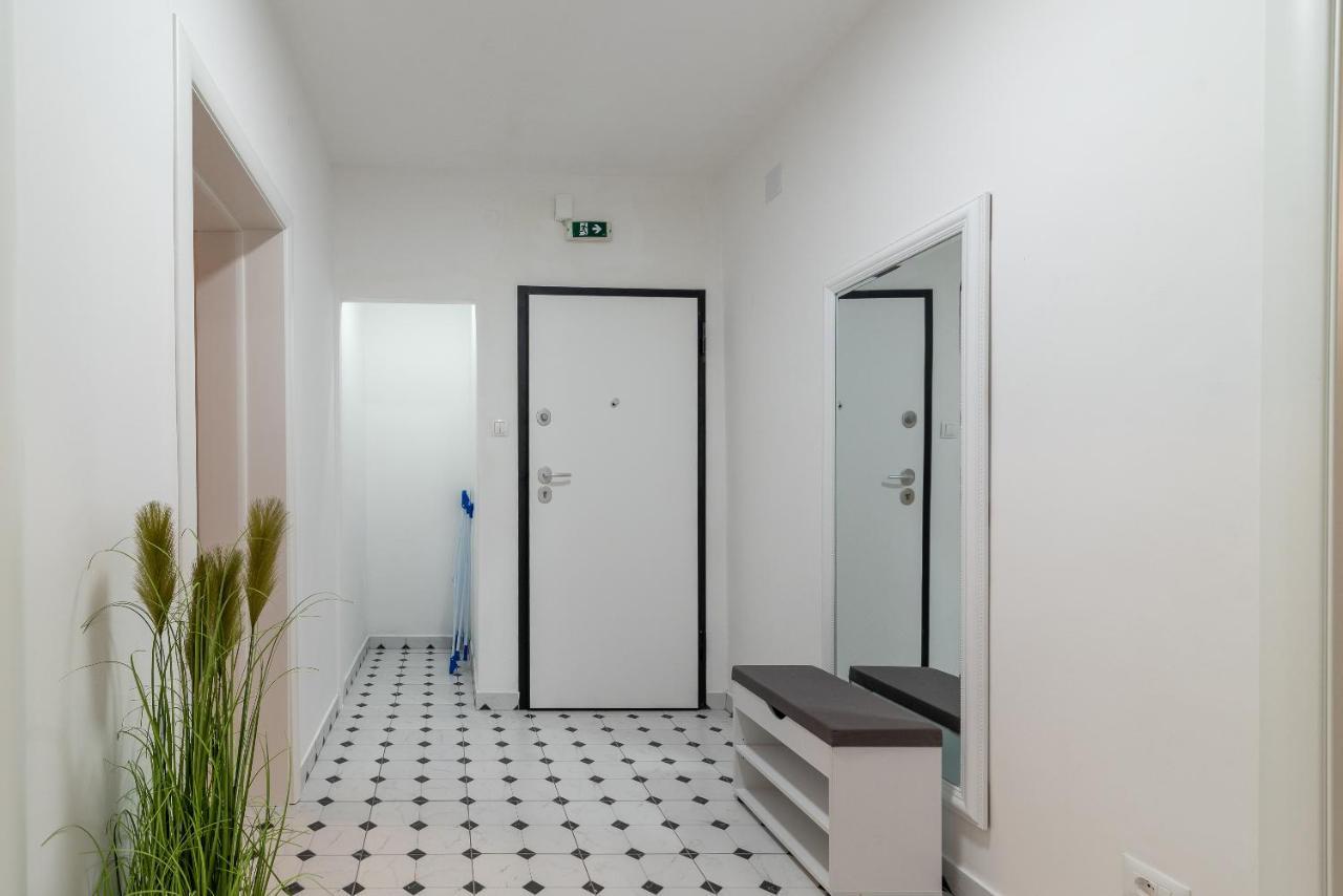 Apartman Galeb โตรกีร์ ภายนอก รูปภาพ
